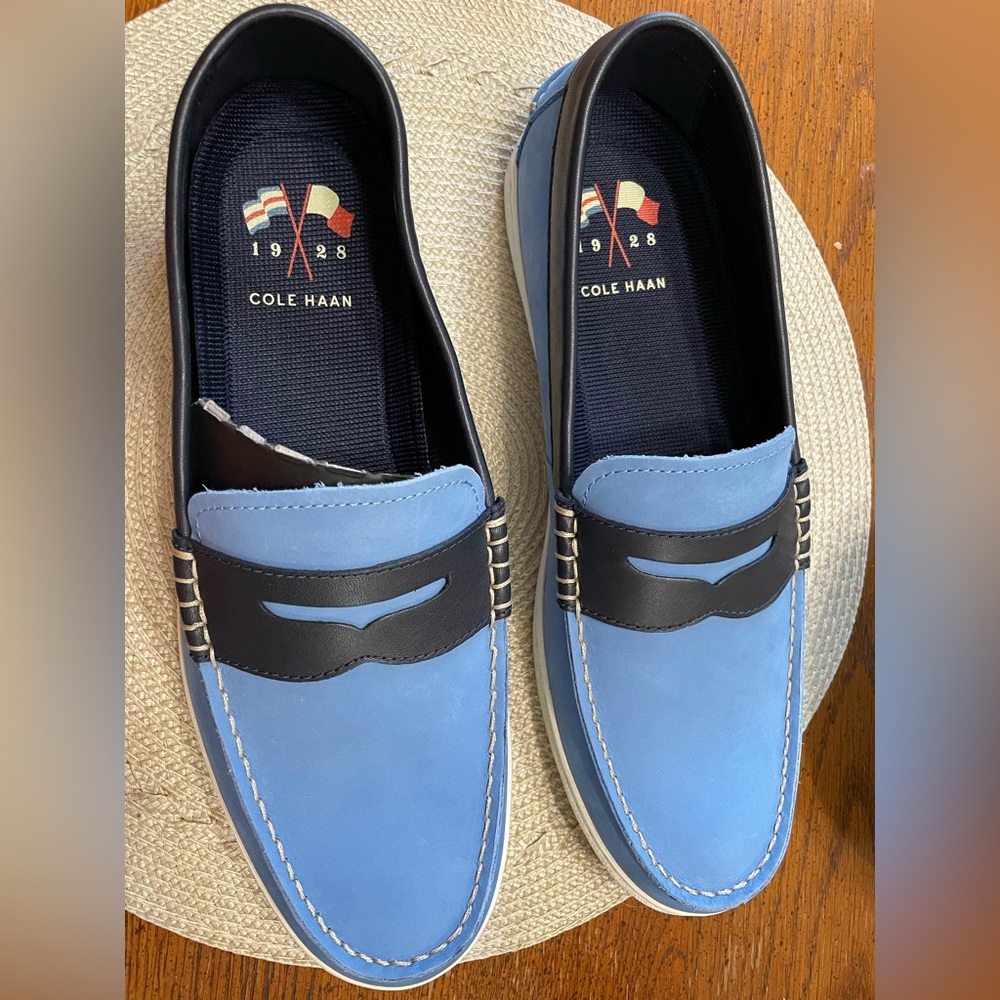 Coke Haan Nantucket loafer, new in box.